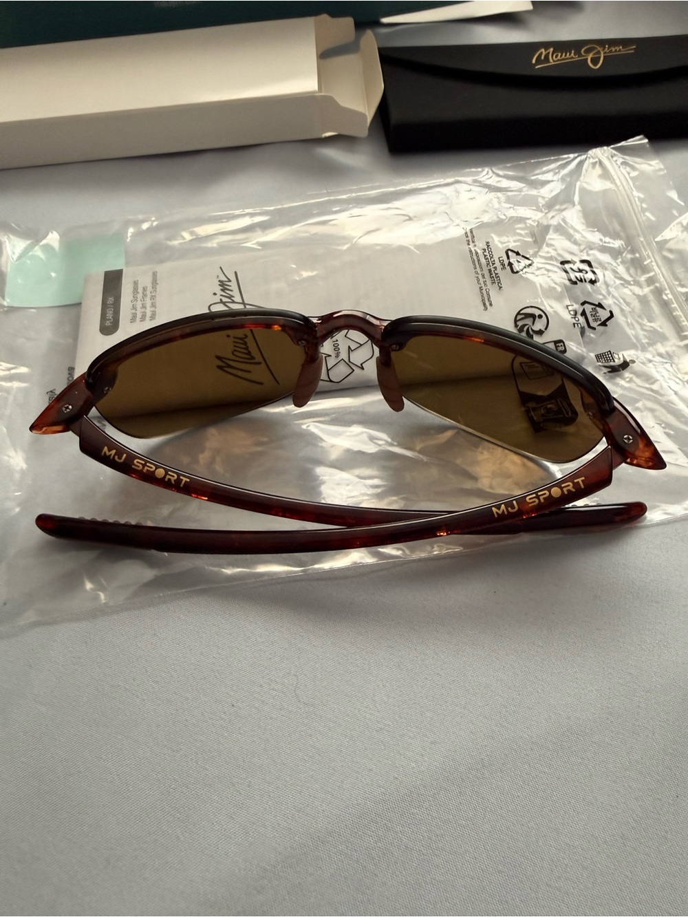 Maui Jim Sandy Beach Unisex Sunglasses - Picture 2 of 8